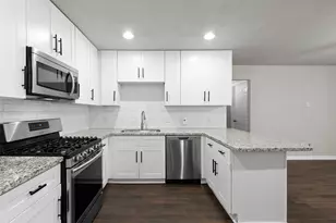 709 E 41st St, Houston, TX 77022 - Photo 11