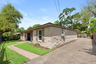 709 E 41st St, Houston, TX 77022 - Photo 3