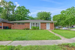 1434 Marleen St, Houston, TX 77034 - Photo 1