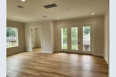 10926 Ivyridge Road #B, Houston, TX 77043 - Photo 9