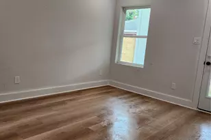 10926 Ivyridge Rd, Houston, TX 77043 - Photo 11