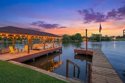 10880 Circle Drive, Willis, TX 77318 - Photo 1