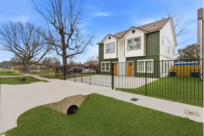 8408 Darien Street #A/B, Houston, TX 77028 - Photo 3