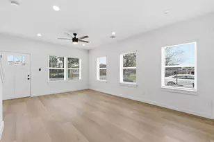 8408 Darien St, Houston, TX 77028 - Photo 17