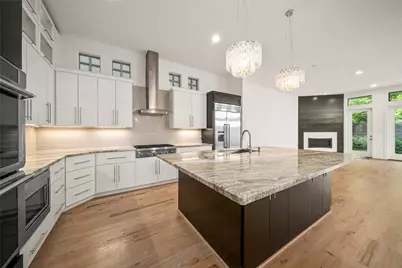 5506 Bosque Street, Houston, TX 77056 - Photo 15