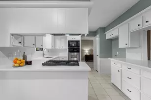 4002 Cujanes St, Pasadena, TX 77504 - Photo 9
