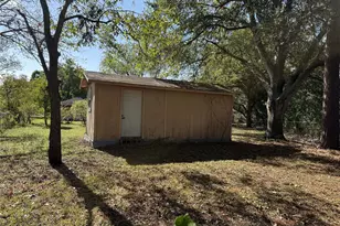 321 Johnson St, Brenham, TX 77833 - Photo 27