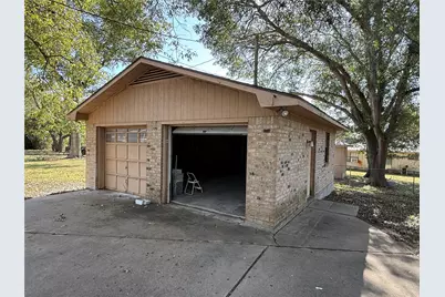 321 Johnson Street, Brenham, TX 77833 - Photo 25
