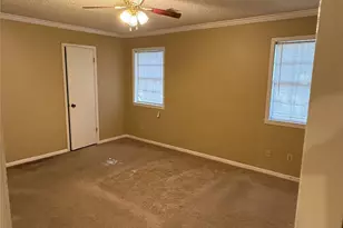 321 Johnson St, Brenham, TX 77833 - Photo 11