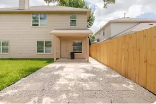 8034 Fountain St, Houston, TX 77051 - Photo 27