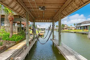 14 S Flamingo St, La Marque, TX 77568 - Photo 13