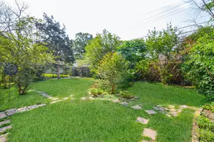 9817 Cedardale Dr, Houston, TX 77055 - Photo 31