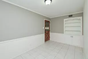 9817 Cedardale Dr, Houston, TX 77055 - Photo 13