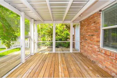9817 Cedardale Drive, Houston, TX 77055 - Photo 25