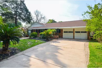 9817 Cedardale Drive, Houston, TX 77055 - Photo 3