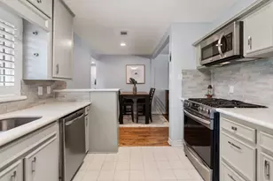 1214 W 31st St, Houston, TX 77018 - Photo 3