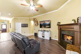 18721 Stewart Hill Dr, Montgomery, TX 77356 - Photo 9