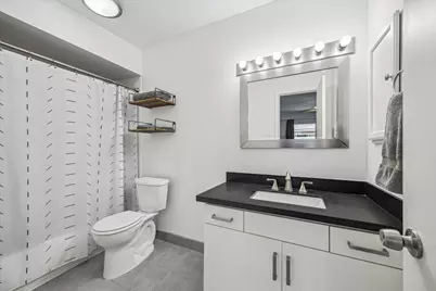 5524 Beverlyhill Street #2, Houston, TX 77056 - Photo 25