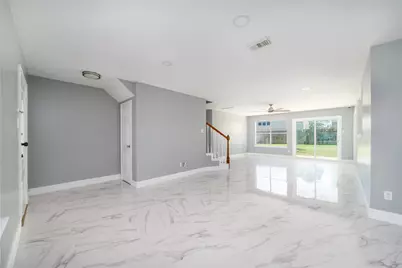 6827 Crystal Point Drive, Katy, TX 77449 - Photo 5