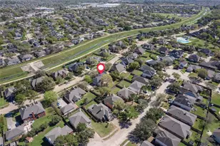 6827 Crystal Point Dr, Katy, TX 77449 - Photo 37