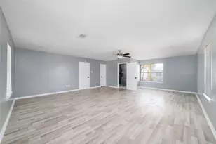 6827 Crystal Point Dr, Katy, TX 77449 - Photo 25