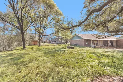 10408 Glennswood Drive, Navasota, TX 77868 - Photo 21