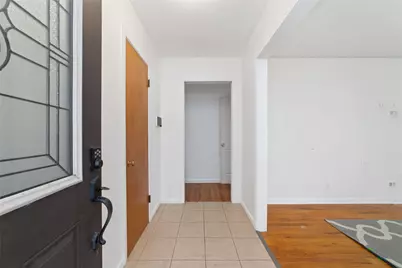 5227 Kinglet Street, Houston, TX 77035 - Photo 5