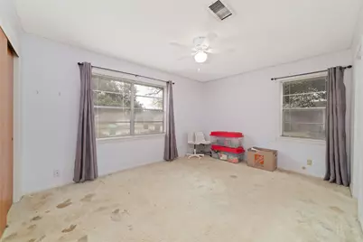 5227 Kinglet Street, Houston, TX 77035 - Photo 17