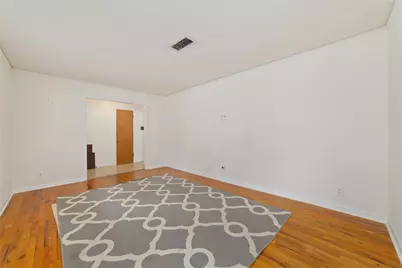 5227 Kinglet Street, Houston, TX 77035 - Photo 7