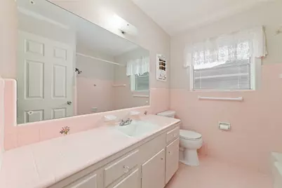 5227 Kinglet Street, Houston, TX 77035 - Photo 23