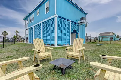 967 Bowers Lane, Crystal Beach, TX 77650 - Photo 3