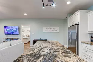 967 Bowers Ln, Crystal Beach, TX 77650 - Photo 13