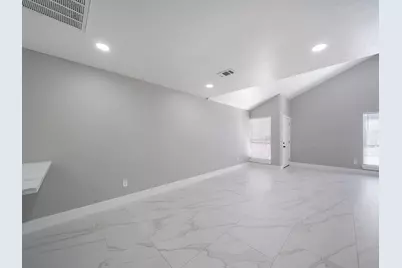 23 Summer Crest Circle, The Woodlands, TX 77381 - Photo 7