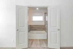 6447 Escondido Ln, Rosharon, TX 77583 - Photo 11