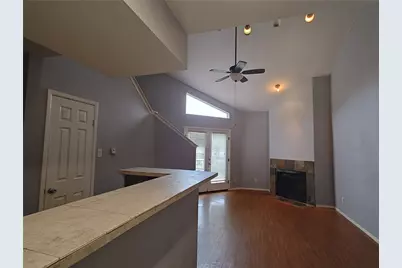 10855 Meadowglen Lane #928, Houston, TX 77042 - Photo 7