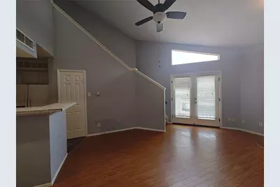 10855 Meadowglen Lane #928, Houston, TX 77042 - Photo 5