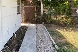6031 Glenhurst Dr, Houston, TX 77033 - Photo 21