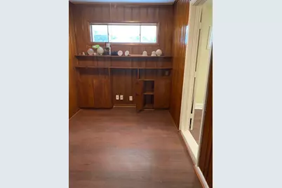 6031 Glenhurst Drive, Houston, TX 77033 - Photo 13