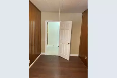 6031 Glenhurst Drive, Houston, TX 77033 - Photo 5