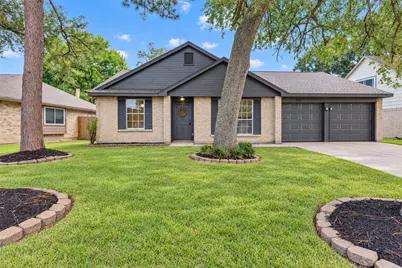 2811 Sugar Wood Drive, League City, TX 77573 - Photo 1