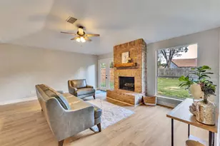 2811 Sugar Wood Dr, League City, TX 77573 - Photo 11
