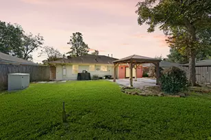 2118 Cheshire Ln, Houston, TX 77018 - Photo 25