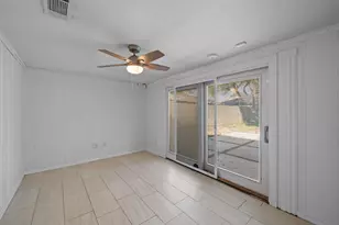 2118 Cheshire Ln, Houston, TX 77018 - Photo 15