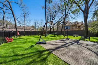 8954 Chatsworth Drive, Houston, TX 77024 - Photo 33