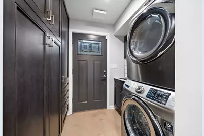 8954 Chatsworth Drive, Houston, TX 77024 - Photo 15