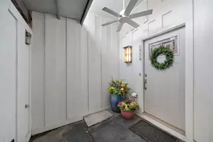 8954 Chatsworth Dr, Houston, TX 77024 - Photo 29