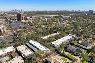 8954 Chatsworth Dr, Houston, TX 77024 - Photo 35