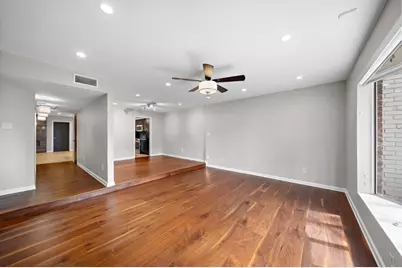 8954 Chatsworth Drive, Houston, TX 77024 - Photo 5