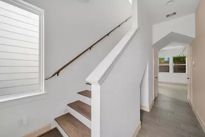 9551 Neuens Rd Road #B, Houston, TX 77080 - Photo 11