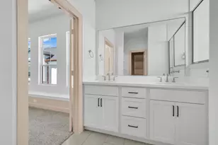 9551 Neuens Rd Rd, Houston, TX 77080 - Photo 19